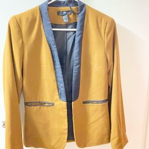 Size 8 Women’s Blazer